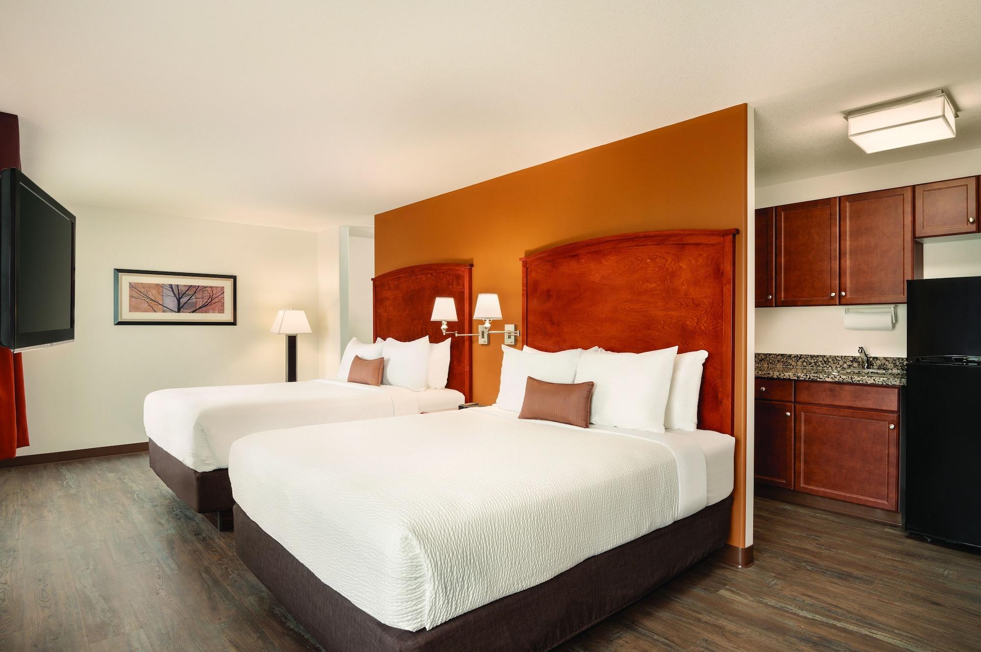 Days Inn & Suites By Wyndham Sherwood Park Edmonton מראה חיצוני תמונה