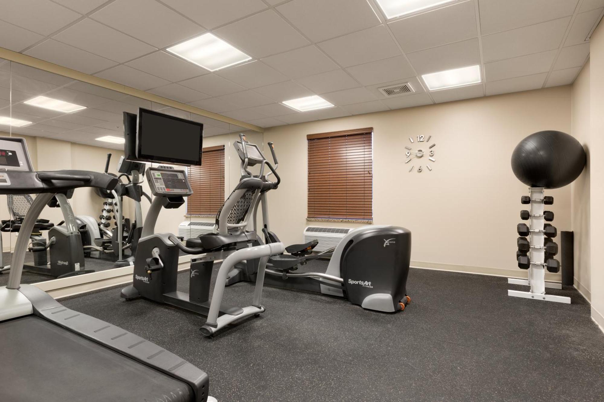 Days Inn & Suites By Wyndham Sherwood Park Edmonton מראה חיצוני תמונה