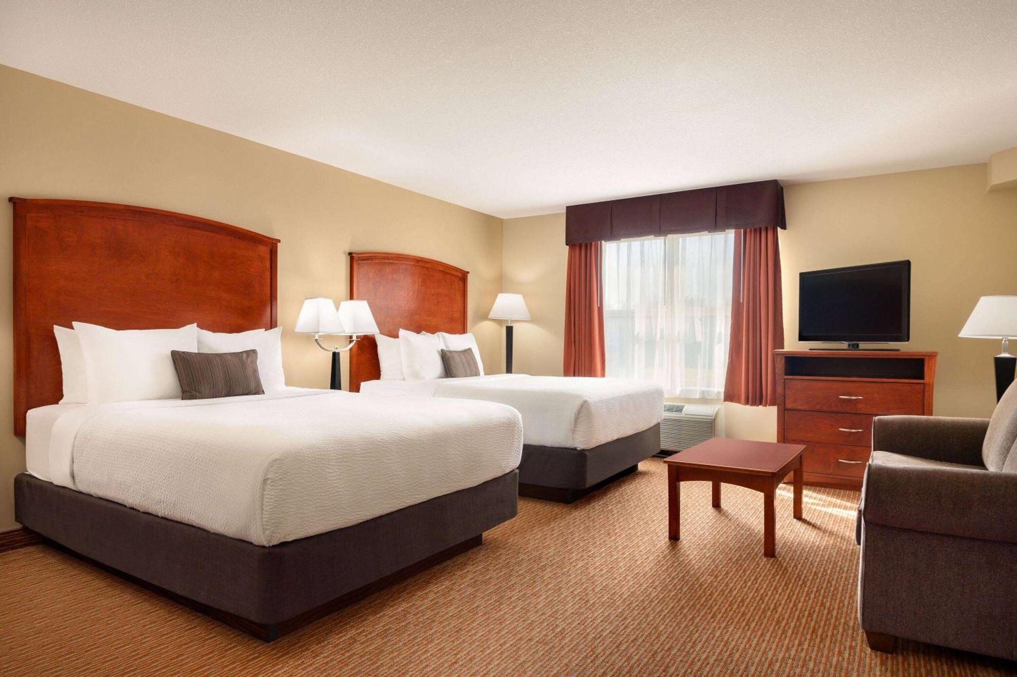 Days Inn & Suites By Wyndham Sherwood Park Edmonton מראה חיצוני תמונה